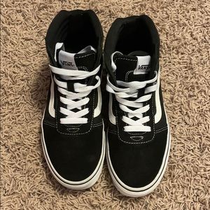 Women’s high top Black Vans